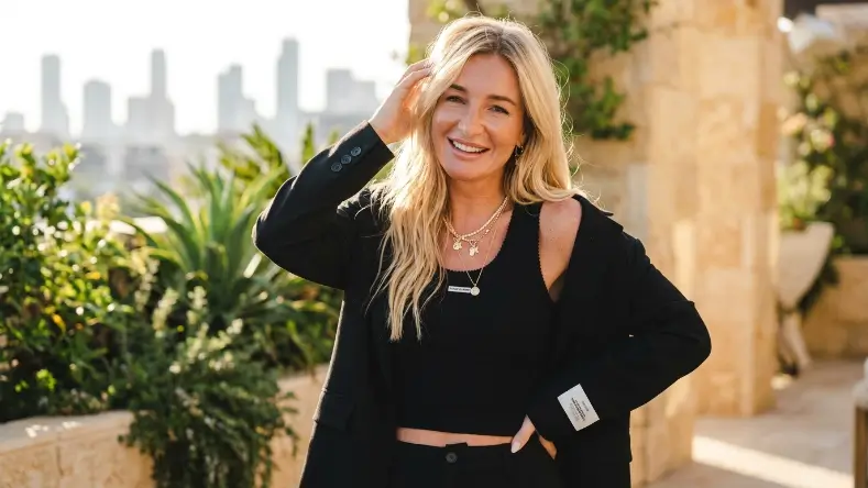 Karo Kauer Label: Neue Kollektion, Community-Strategie und Kritik im Check karo kauer label