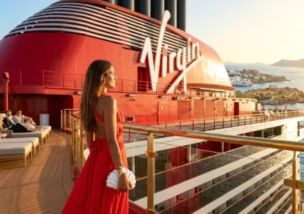 scarlet lady
